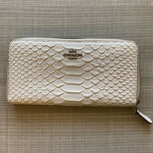 Coach Zip Accordion Wallet